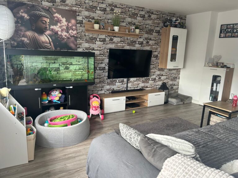 [Vermietet] Top renovierte Wohnung in der Nähe zum Zentrum von Grevenbroich