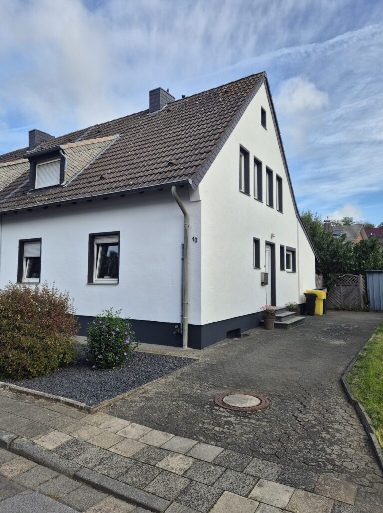 Außenansicht der Doppelhaushälfte Auf dem Lieferchen 10 in Grevenbroich-Neurath