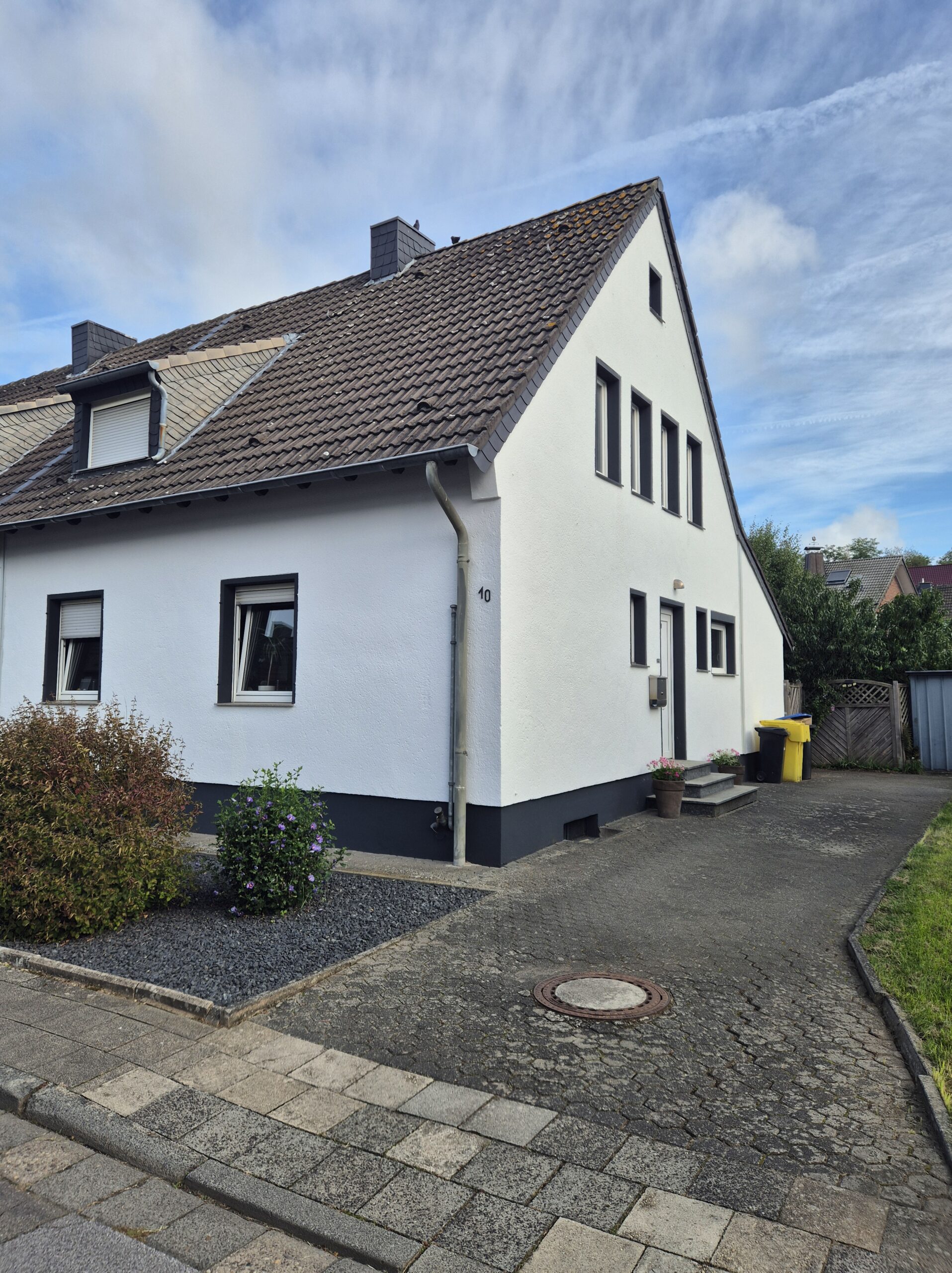 Außenansicht der Doppelhaushälfte Auf dem Lieferchen 10 in Grevenbroich-Neurath